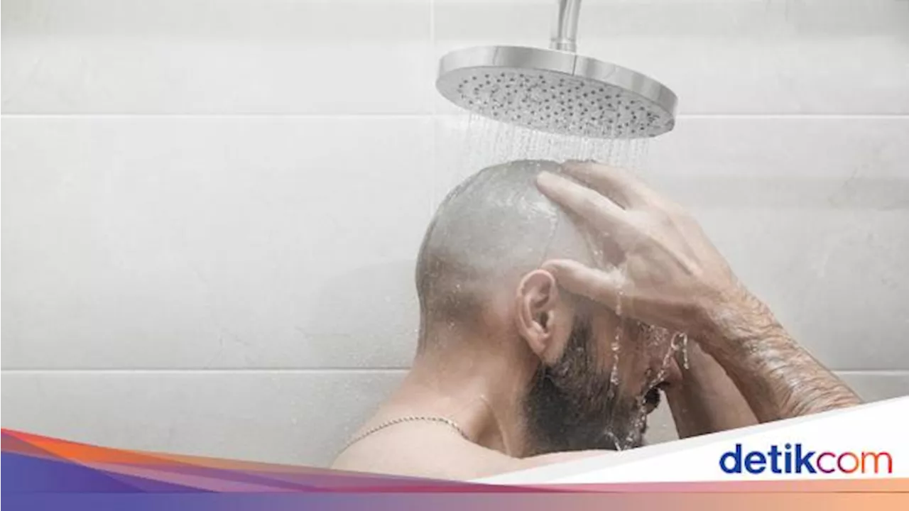 Hukum Mandi Wajib Tanpa Keramas, Sah atau Tidak?