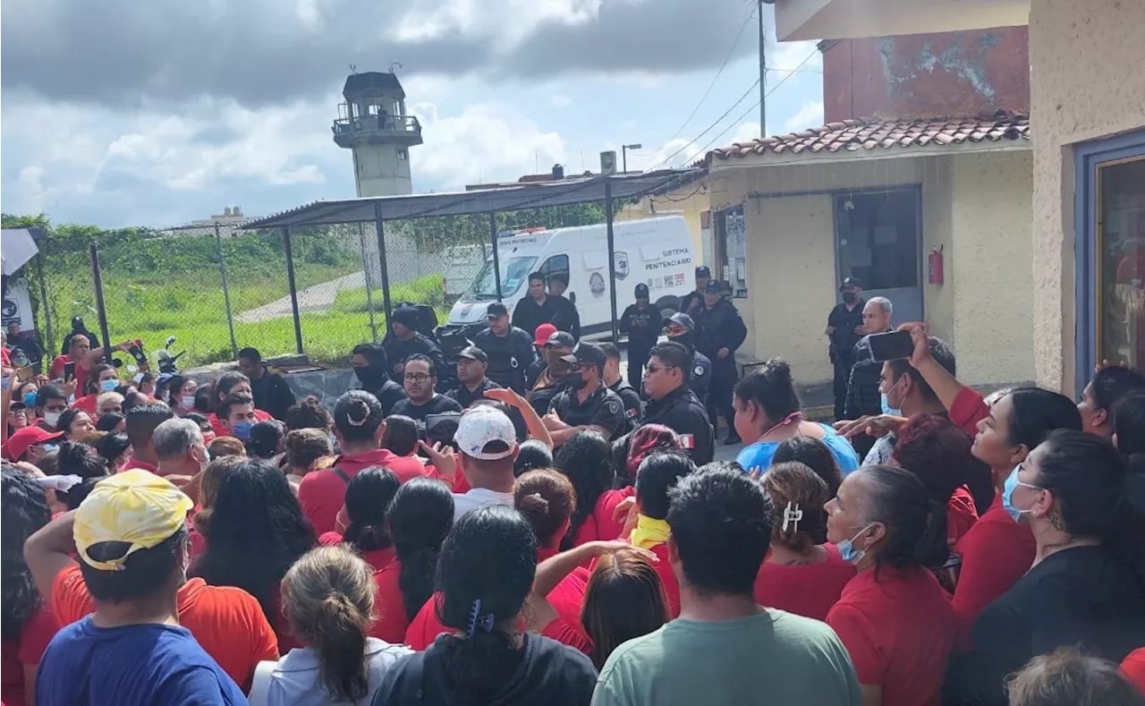 Endurecen filtros de ingreso y egreso en penal de Atlacholoaya, Morelos; internos piden diálogo con autoridades