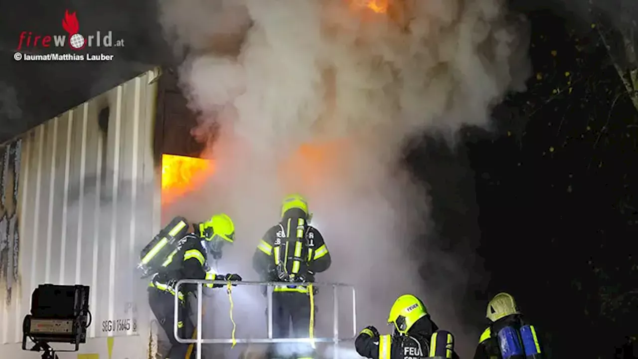 Oö: Brennender Lastwagen auf der A 1 bei Sattledt → drei Feuerwehren im Einsatz