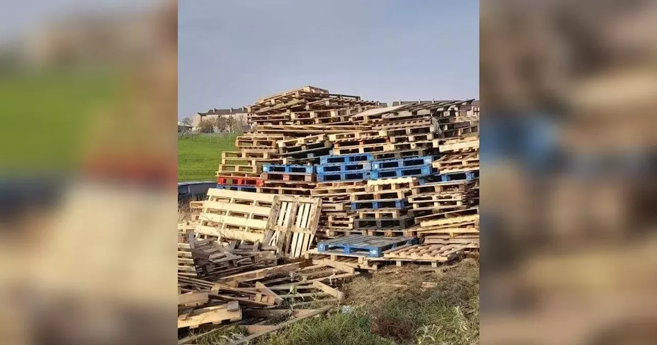 Glasgow bonfire torn down by council and police hours before 'well-loved' community event