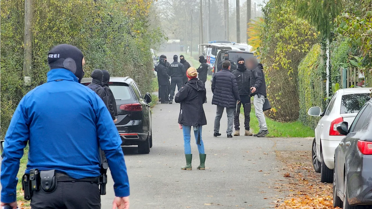 Wollten Nazi-Staat errichten - Razzia gegen Nazi-Terroristen: 2 Österreicher verhaftet