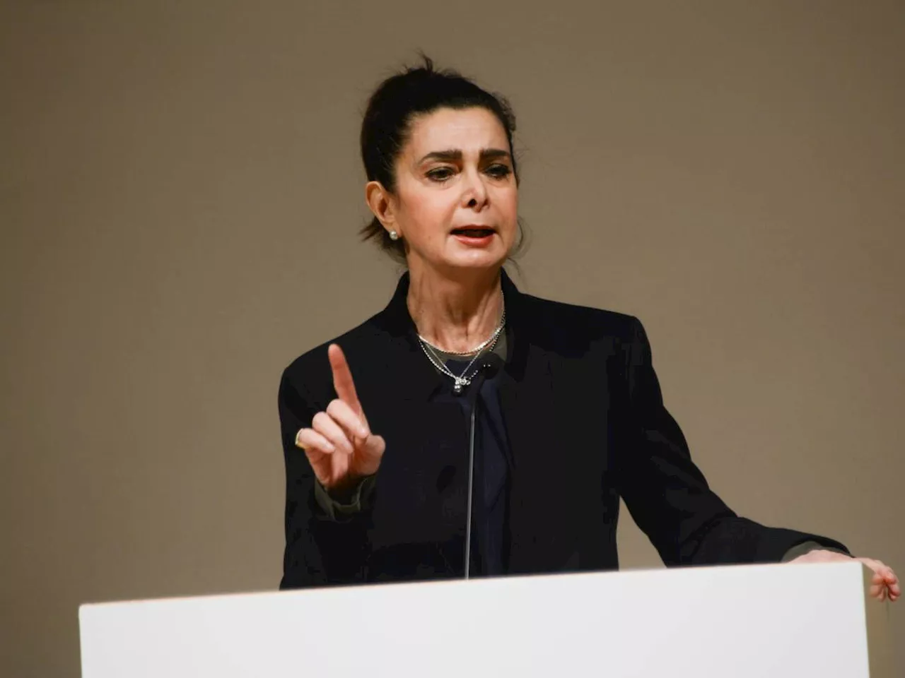 Accusata di essere una scafista, Boldrini le consegna la cittadinanza onoraria