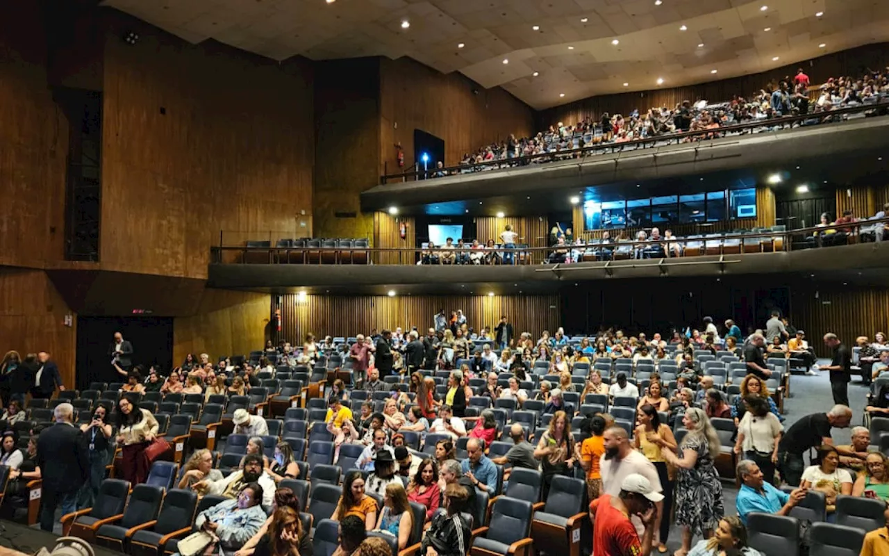 Teatro João Caetano, no Centro, reabre após obras de modernização