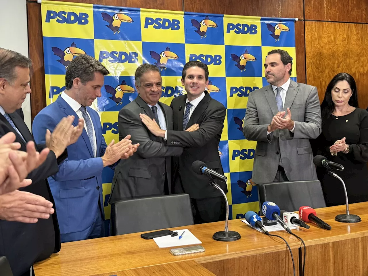 PSDB e Cidadania oficializam apoio a Hugo Motta, que diz trabalhar por candidatura única na Câmara