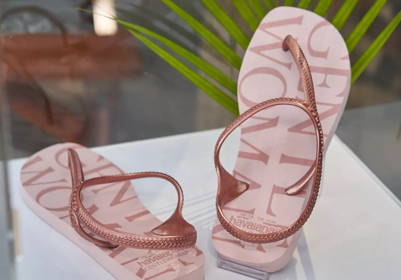 Kolaborasi Havaianas & GENTLEWOMAN Perkenalkan Sandal Flip-Flop Ikonis