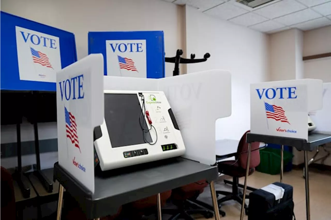 Manvel police warn residents of ‘fraudulent’ election texts claiming voting machines are broken