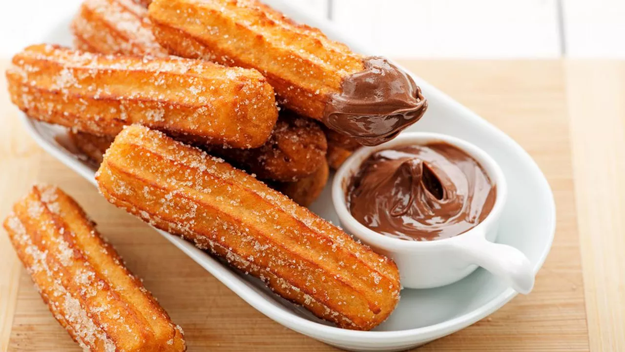 Cara Buat Churros yang Renyah dan Lezat, Lengkap dengan Berbagai Varian Rasa yang Nikmat