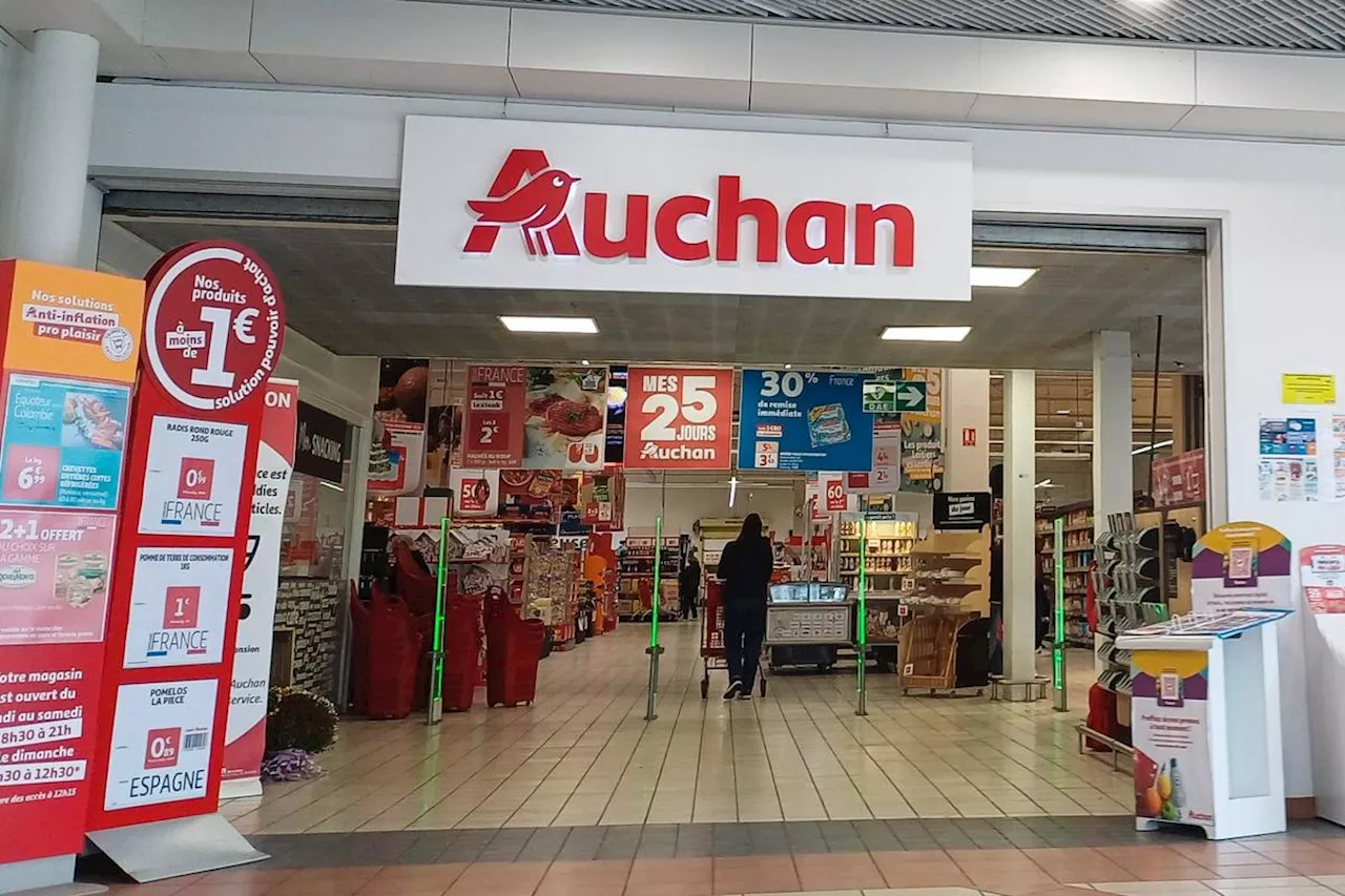 Le distributeur Auchan veut supprimer 2 389 emplois en France