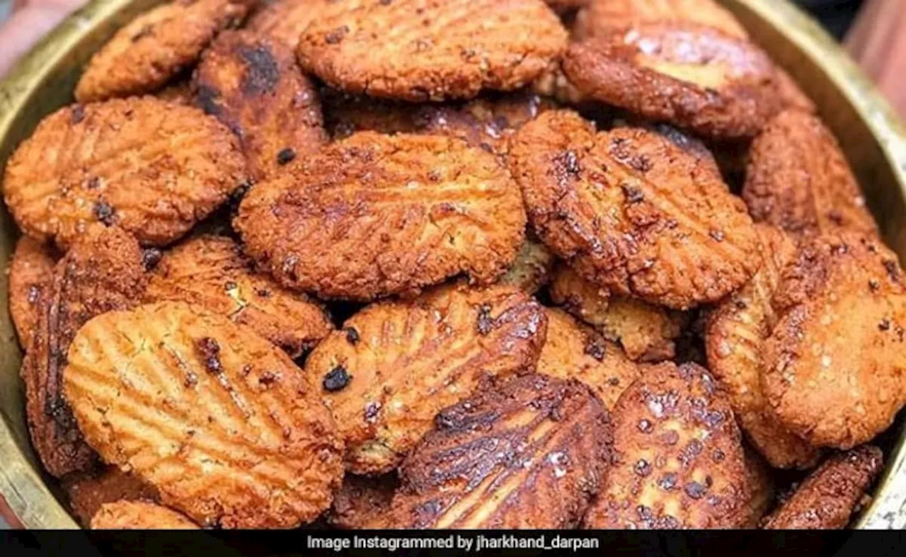 Thekua Recipe: छठ पूजा पर बनाएं टेस्टी और क्रिस्पी बिस्कुट जैसे ठेकुआ, नोट कर लें आसान रेसिपी