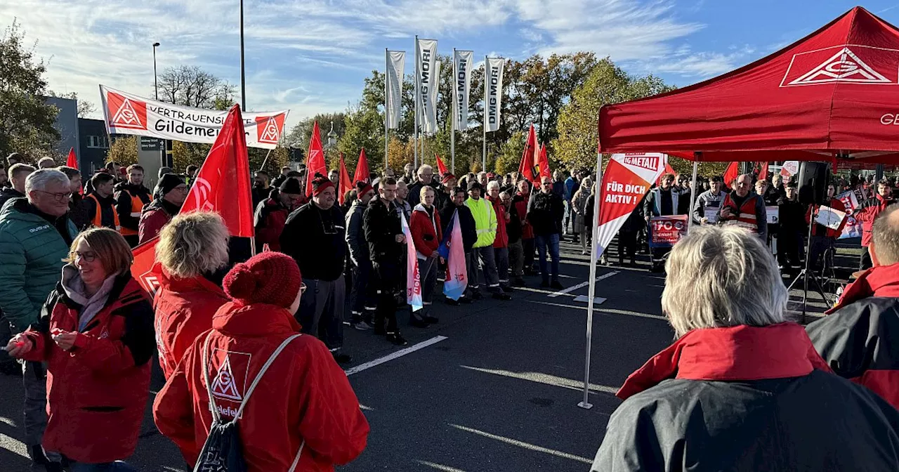 Arbeitskampf in Bielefeld: Metaller bereit zu langem Warnstreik