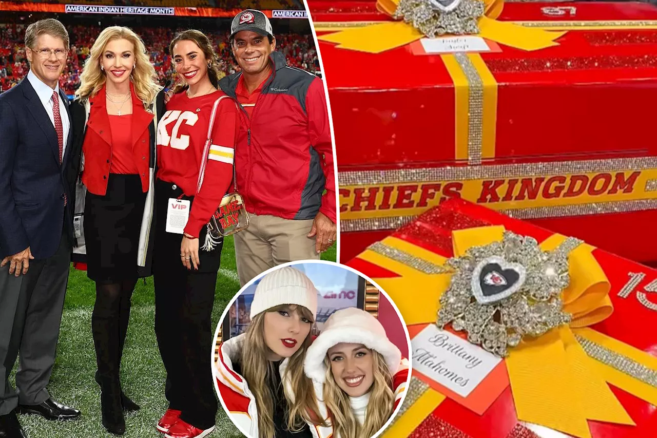 Taylor Swift, Brittany Mahomes gifted elaborate mystery presents from Hunt family during Chiefs game