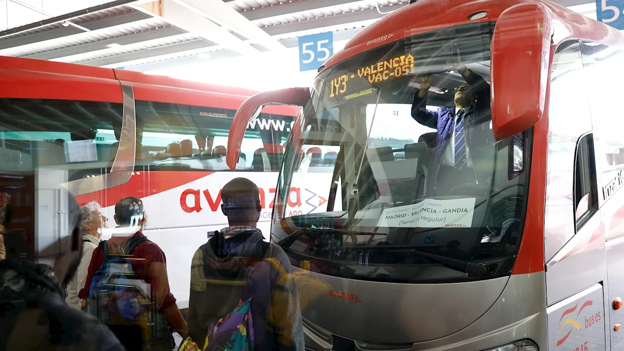 Los sindicatos posponen la huelga en el transporte de viajeros por carretera por la DANA