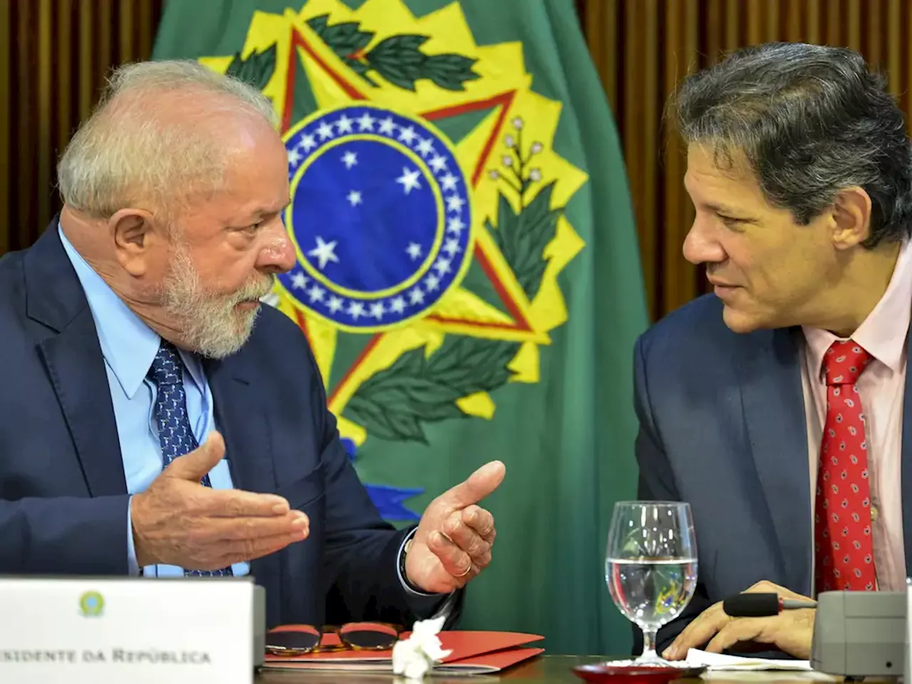 Lula busca ministros para definir cortes no Orçamento de 2025