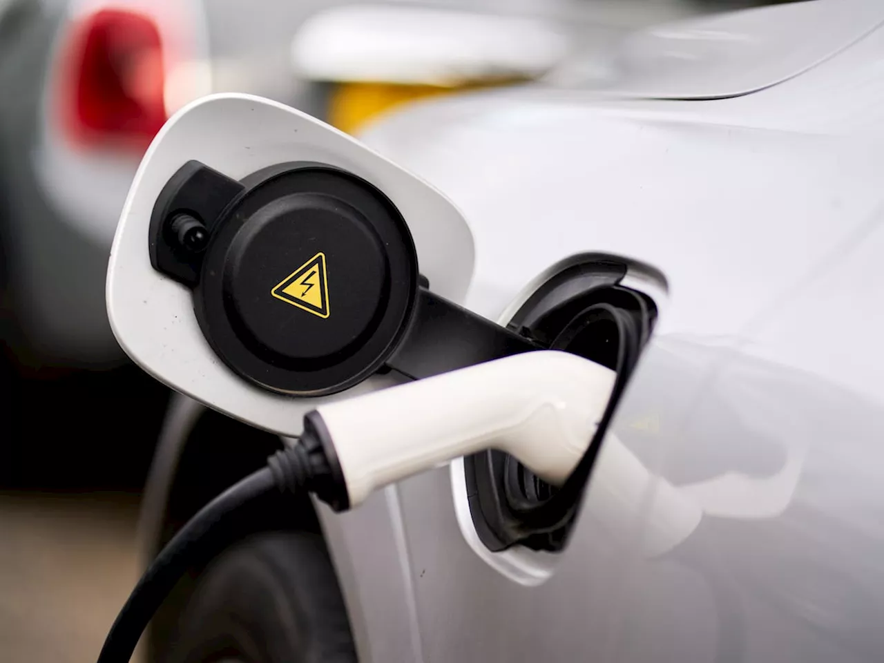 Sales of electric vehicles rise by nearly 25% as UK hits all-electric accelerator pedal