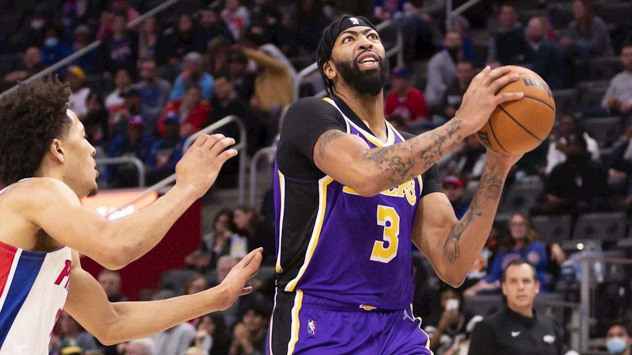 Anthony Davis Official Playing Status for Lakers vs Pistons