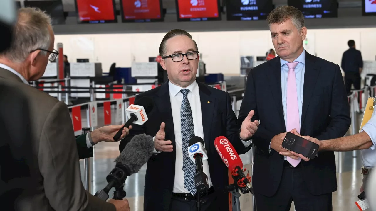 Coalition calls for Alan Joyce to be stripped of Order of Australia medal