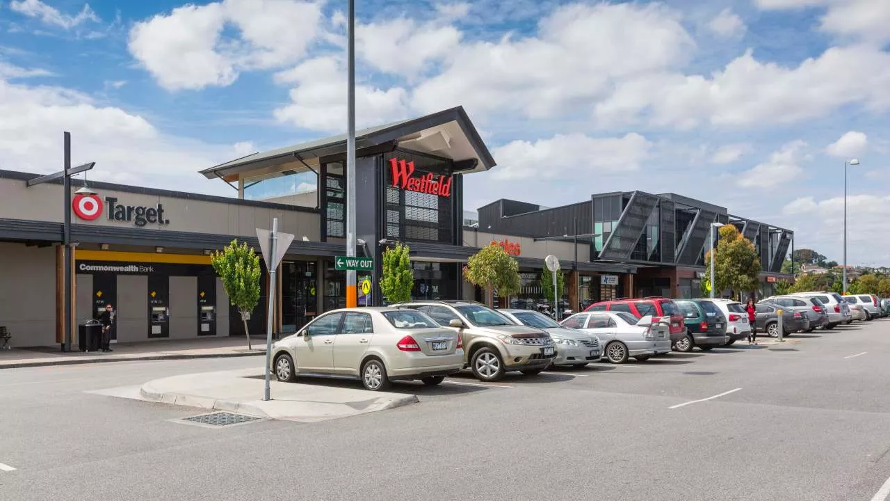 Man arrested after multiple people ‘slashed’ at Melbourne shopping centre