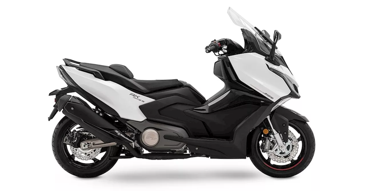 Kymco punta sui lunghi viaggi con Ak 575 Premium e il Cv-R5