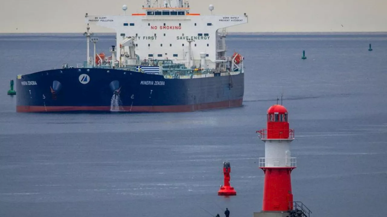 Schifffahrt: Dem Rostocker Hafen nützt die Seekanalvertiefung wenig