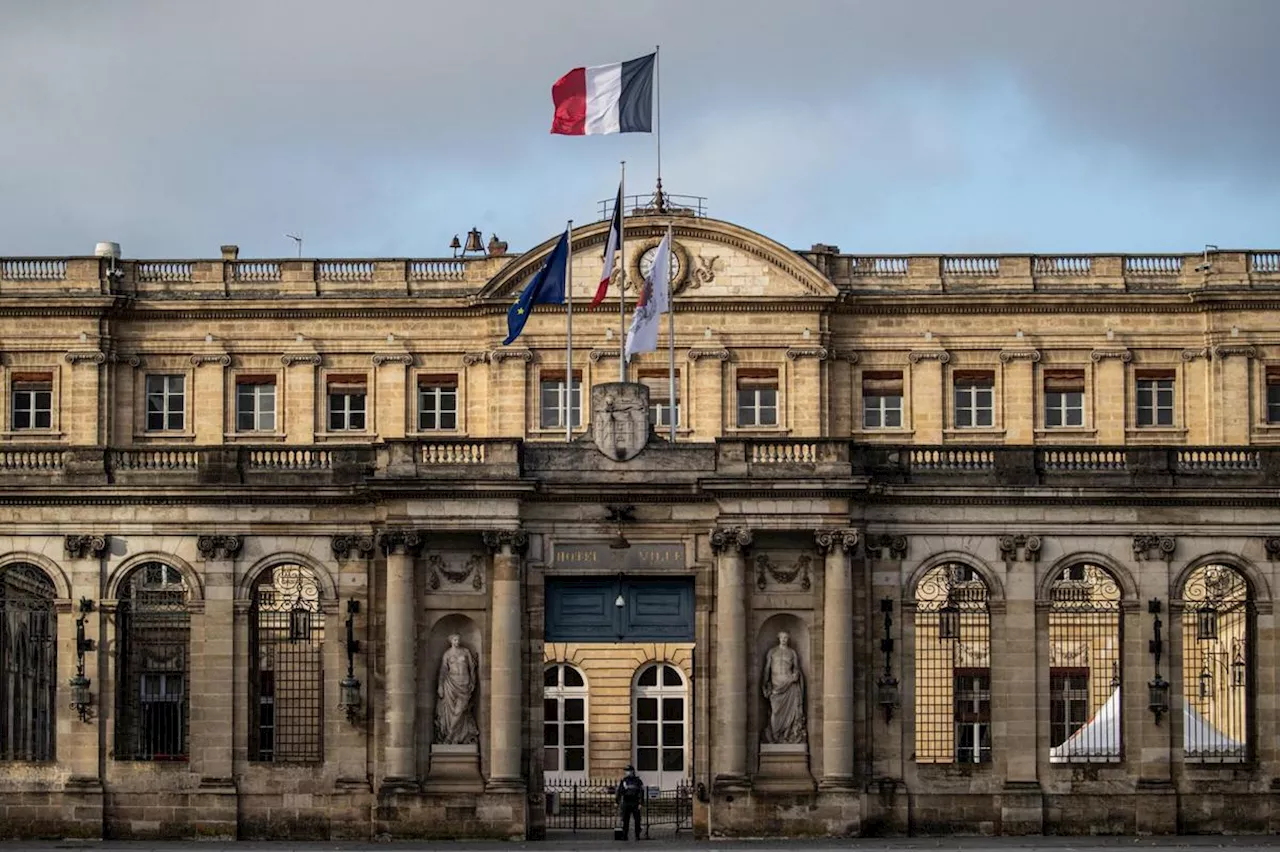 Bordeaux : absentéisme, effectifs du cabinet, cadeaux aux Girondins… La gestion de la mairie auscultée par la Chambre régionale des comptes