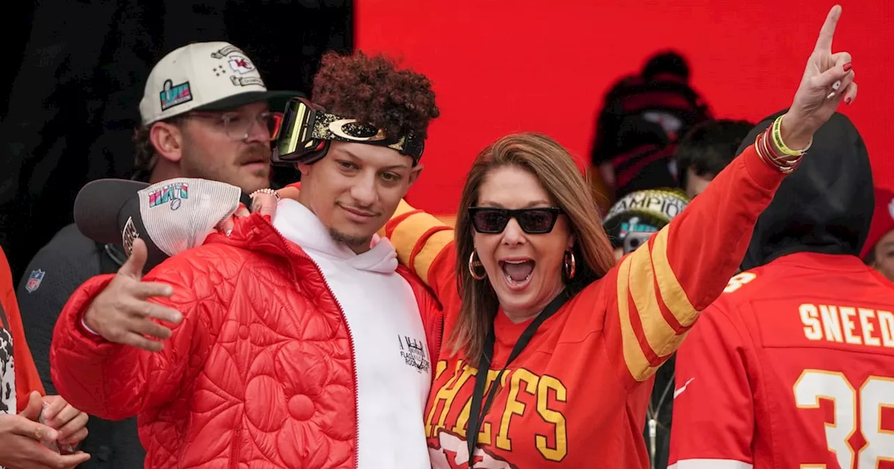 Patrick Mahomes’ Mom Endorses Trump at Chiefs’ Monday Night Football Game