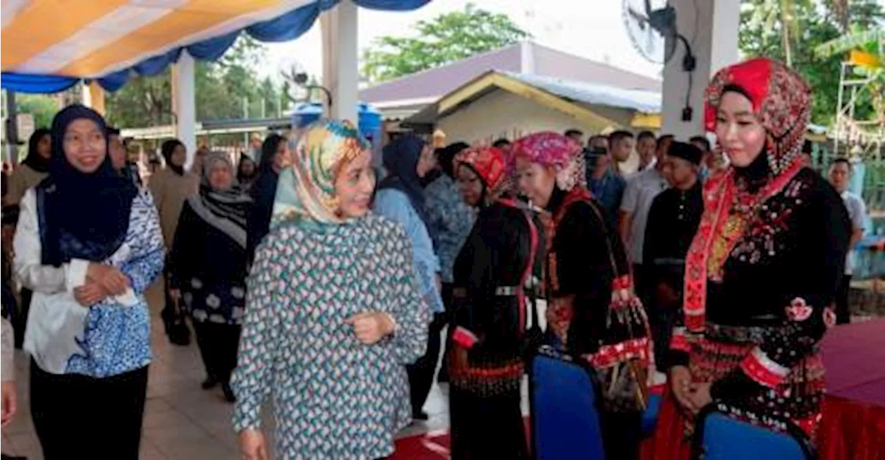 Queen Raja Zarith Sofiah embraces Labuan’s rich cultural heritage