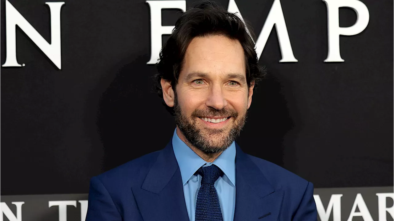 Paul Rudd Hands Out Water to Voters Waiting in Line in Pennsylvania