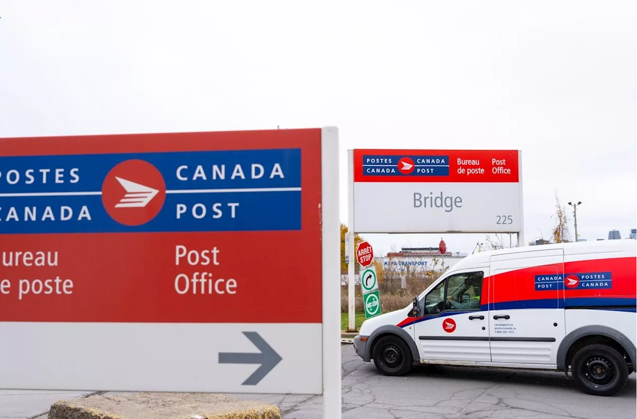 Canada Post, union, still disagree over weekend delivery following weekend talks