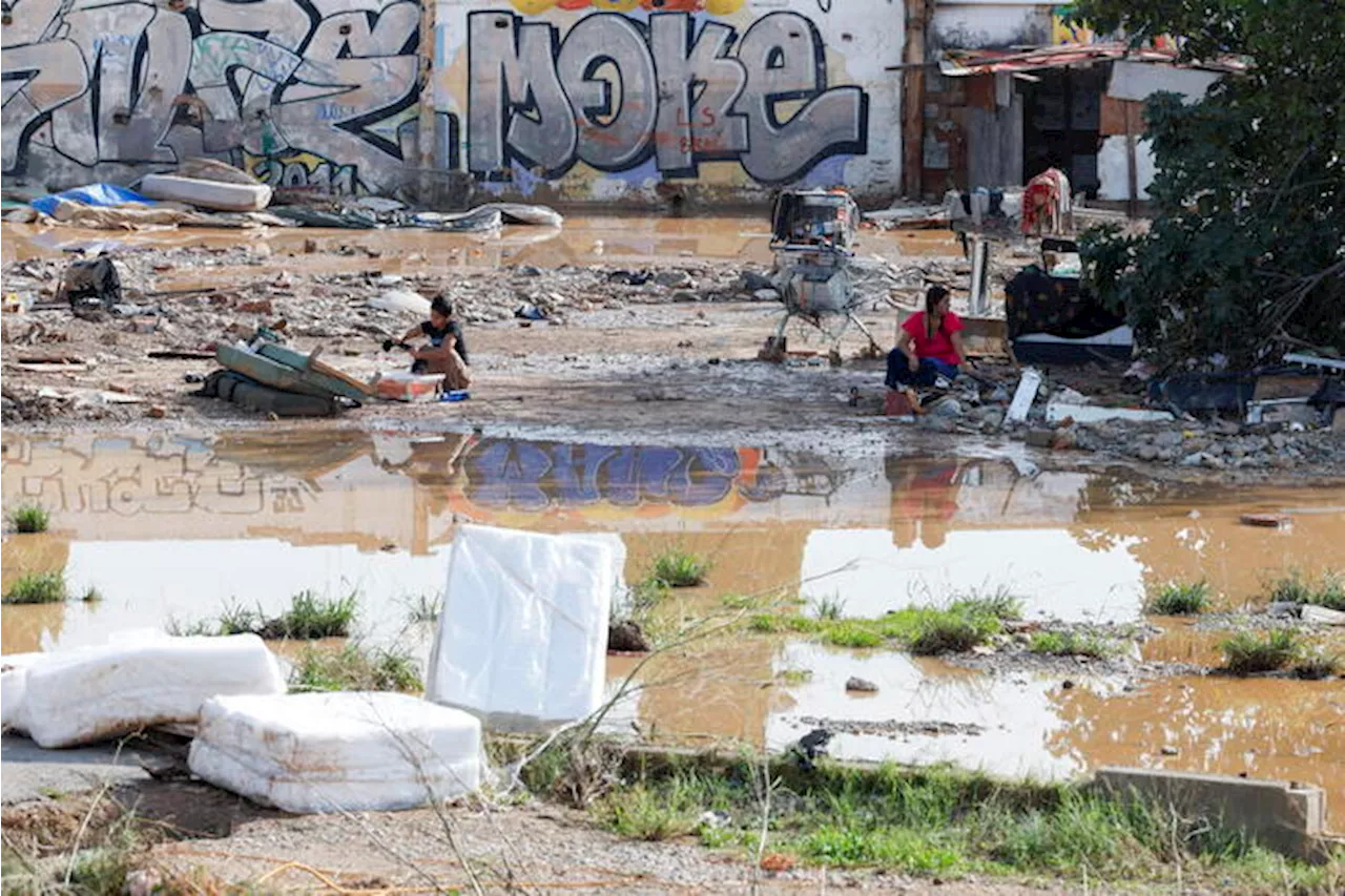 A Valencia proseguono le ricerche dei dispersi per l'alluvione