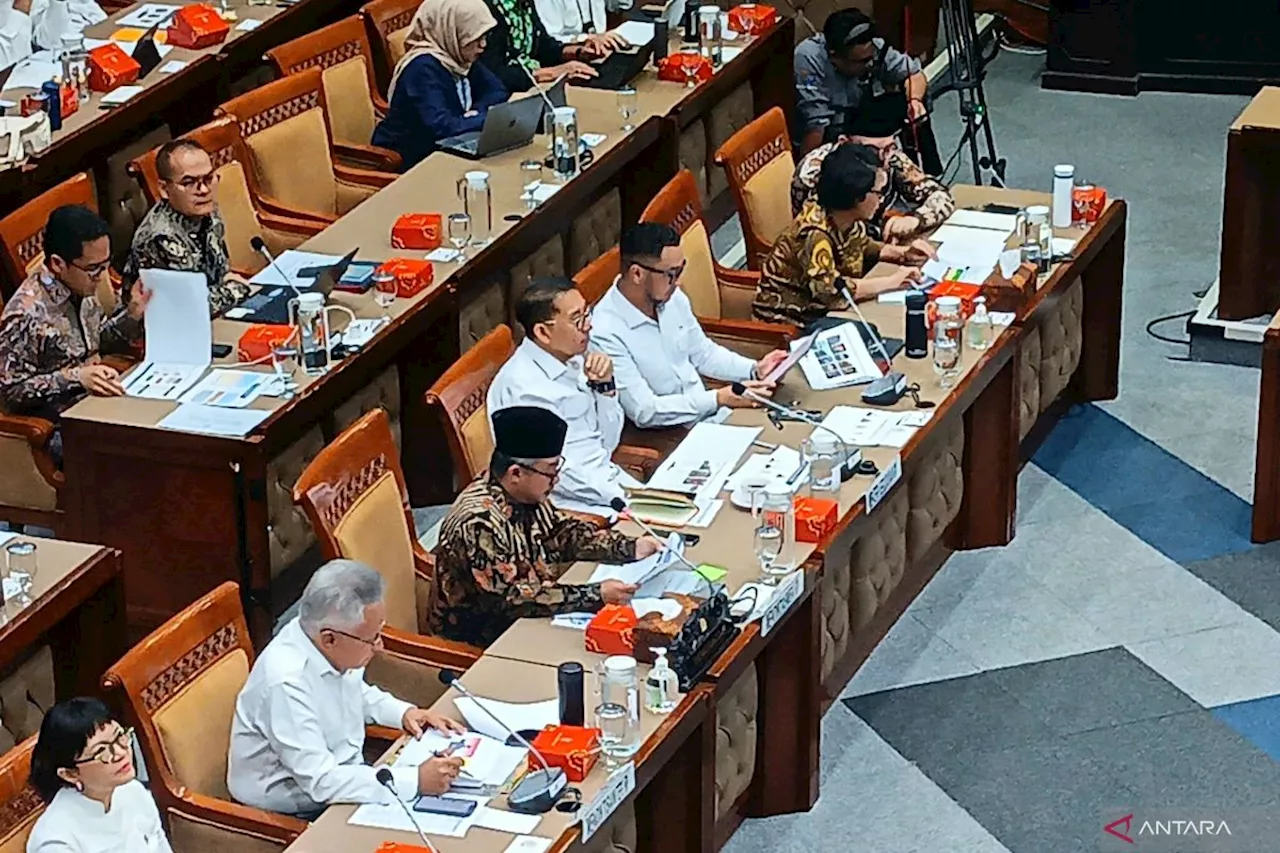 Mendikdasmen minta dukungan DPR untuk perbaikan infrastruktur pendidikan