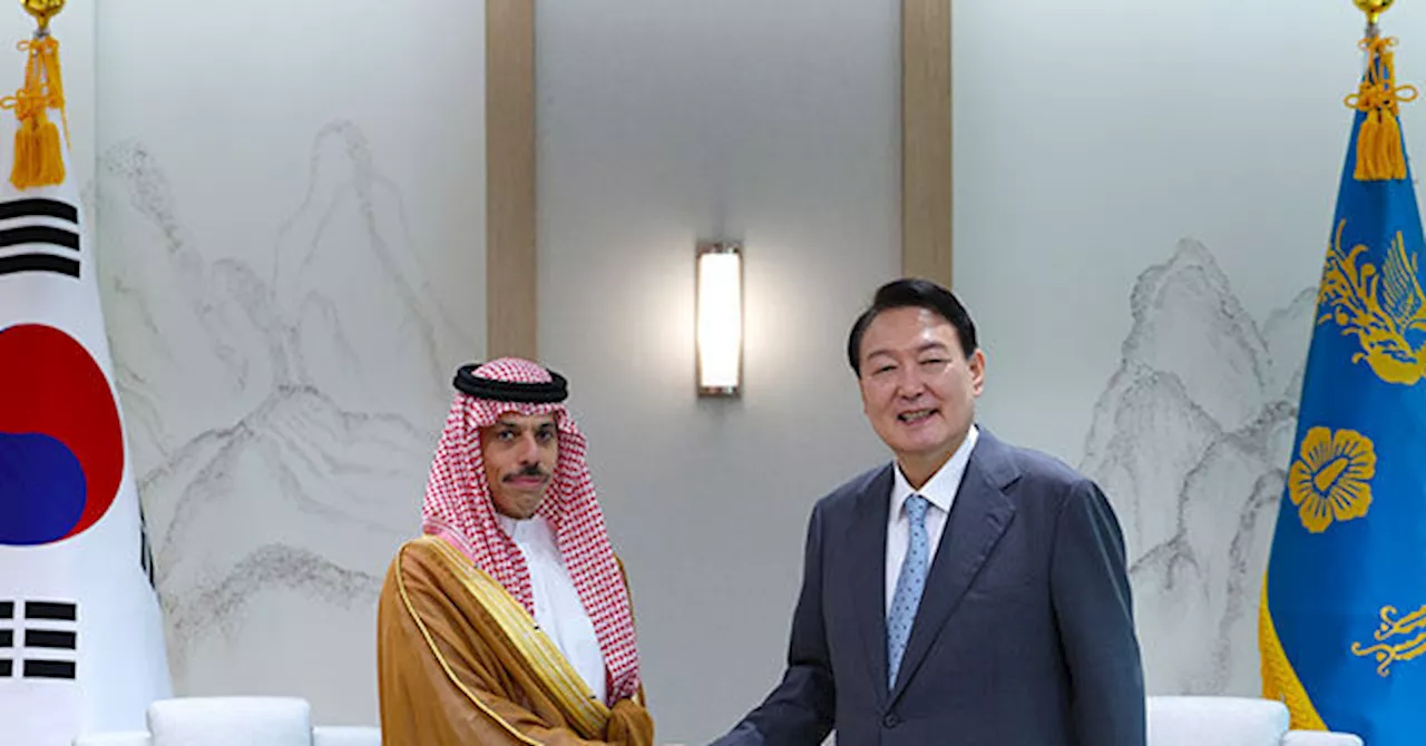 South Korea Sells Itself as the ‘Best Partner’ for Saudi Arabia on Defense