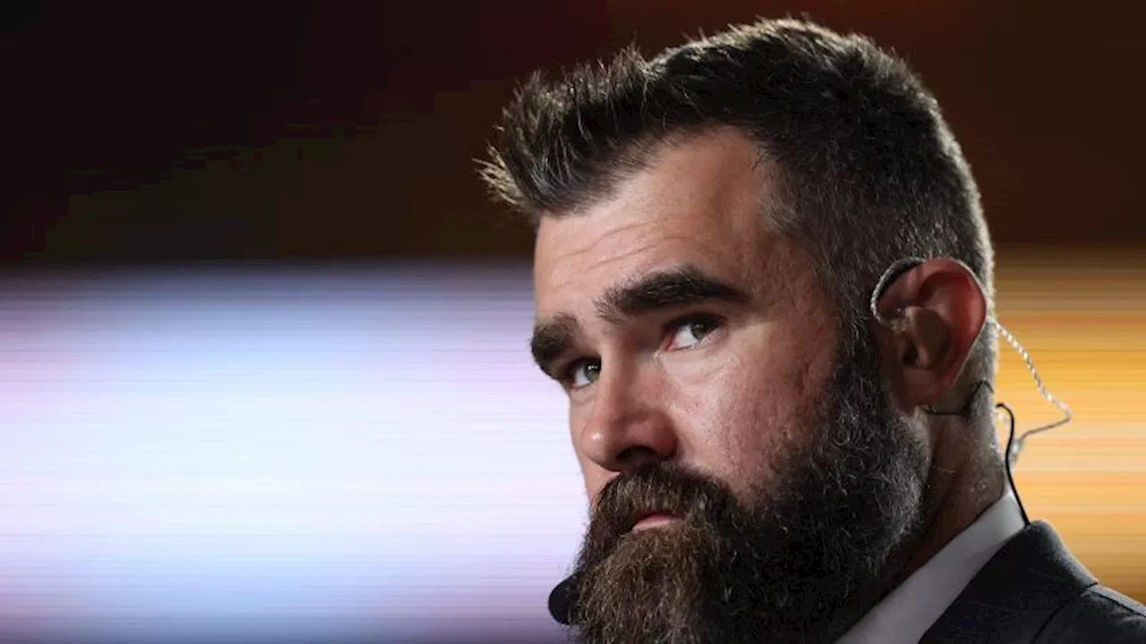 In podcast, Travis Kelce gives support to his brother Jason Kelce after phone incident