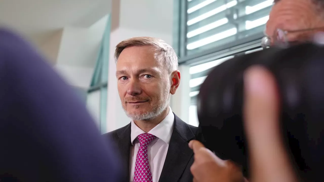 Il cancelliere tedesco Scholz ha licenziato il ministro delle Finanze Lindner