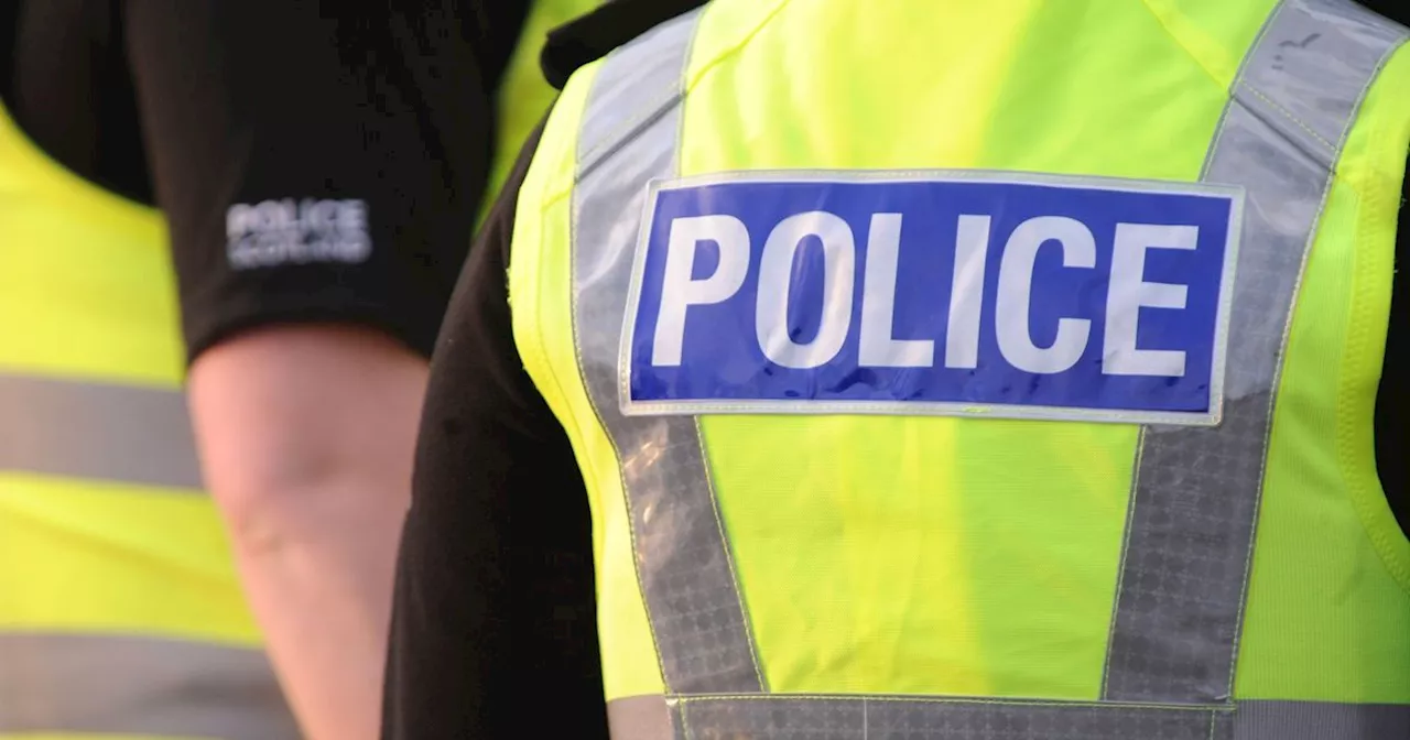 Teenager seriously injured after being hit by taxi in Rutherglen