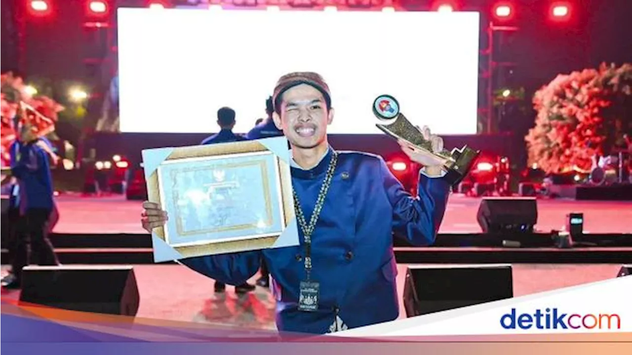 Sosok Alvin, Anak Pemulung yang Raih Penghargaan Pemuda Inspiratif Kemenpora 2024