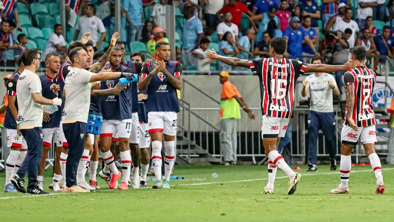 São Paulo vence Bahia em confronto direto e segue sem perder para Ceni