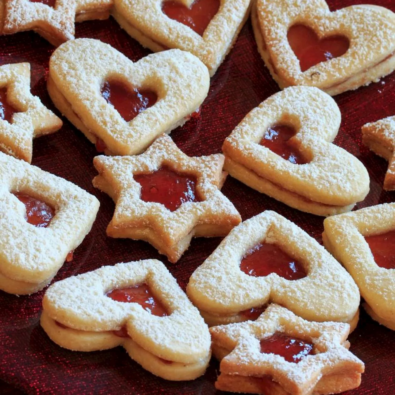 Spitzbuben: Einfaches Plätzchen-Rezept mit nur sechs Zutaten