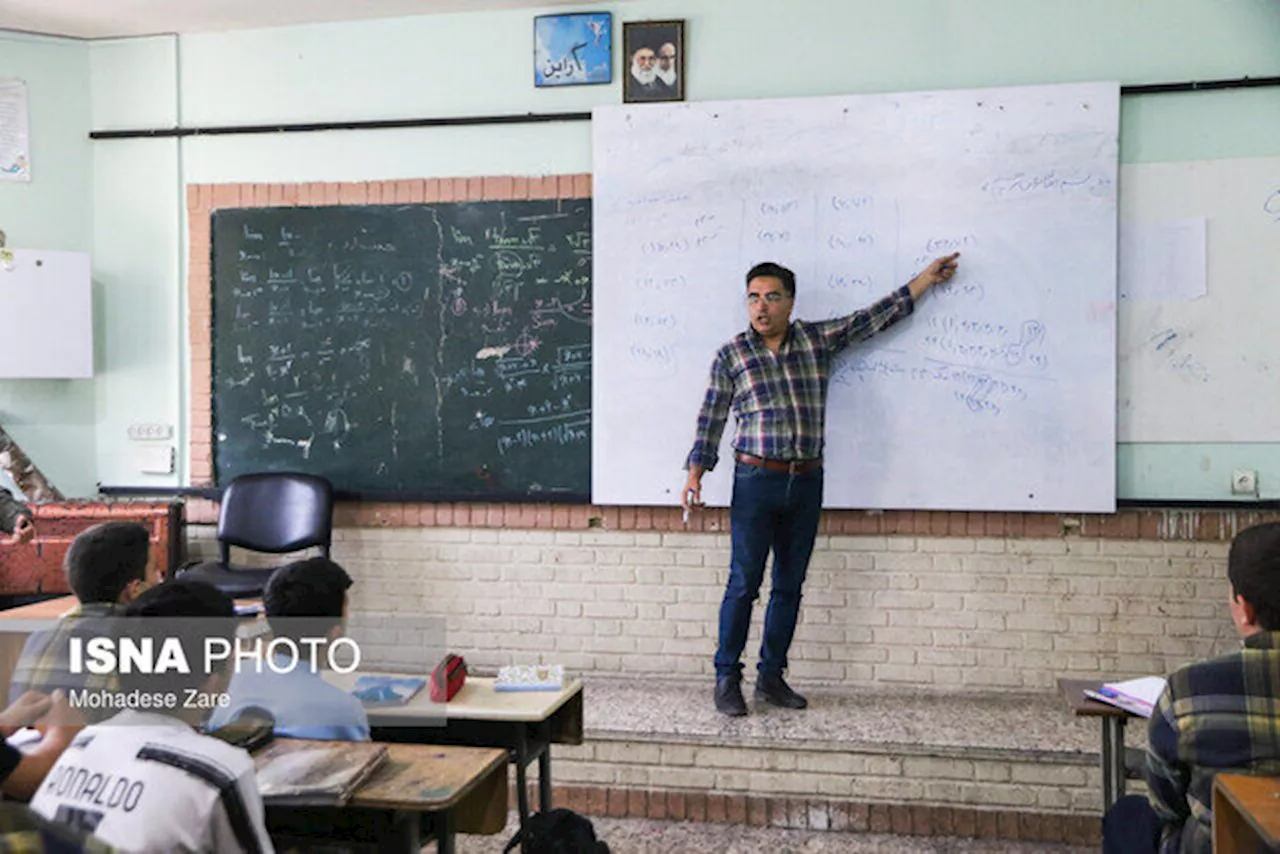 ۱۰۰ هزار معلم در انتظار رتبه‌بندی/ همسان‌سازی حقوق معلمان بازنشسته خارج از اختیارات آموزش و پرورش است