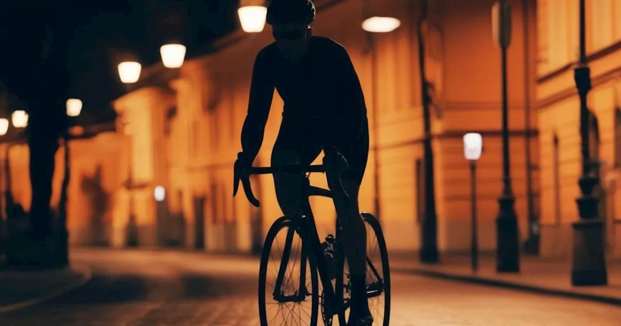 'Unsichtbare Radler' Wie müssen Radfahrer im Straßenverkehr beleuchtet sein?