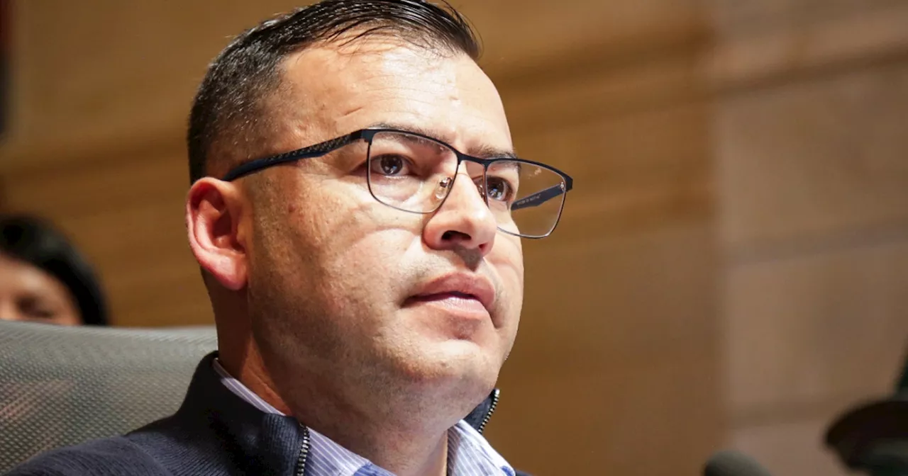 Enfrentamiento por proyecto de mesada 14 para docentes
