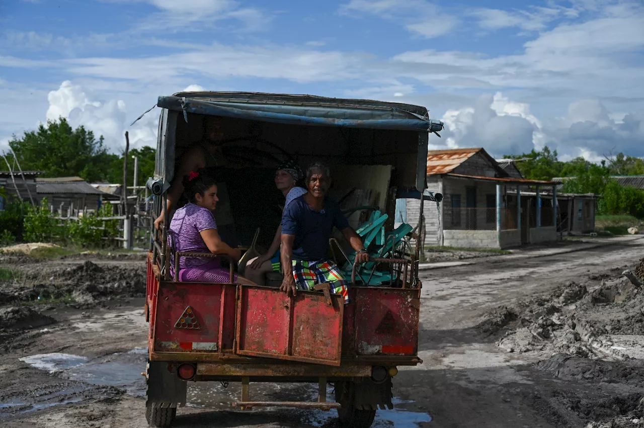 Cuba se prépare à l'arrivée de l'ouragan Rafael, deux semaines après Oscar