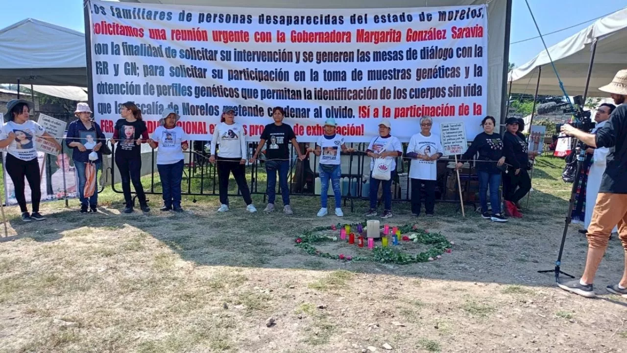 Familiares impiden reapertura de las fosas de Jojutla y exigen participación de FGR y GN