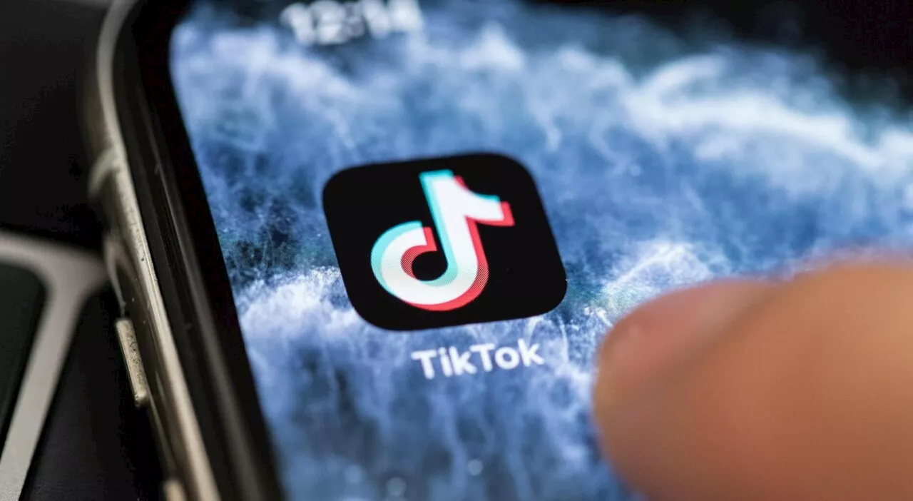 Tiktok, due famiglie fanno causa dopo il suicidio delle figlie adolescenti: «È colpa dell'algoritmo»