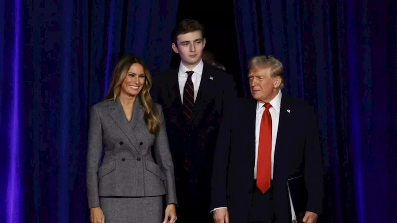 Lebih Tinggi dari Orangtua dan Keempat Kakaknya, Kemunculan Barron Trump, di Pidato Klaim Kemenangan Donald Trump Bikin Salah Fokus