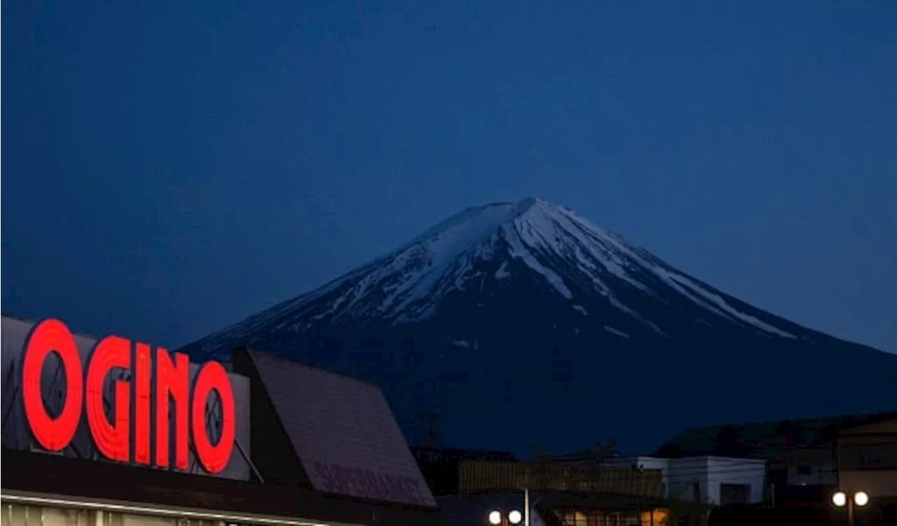 Gunung Fuji Kembali Punya Snowcap