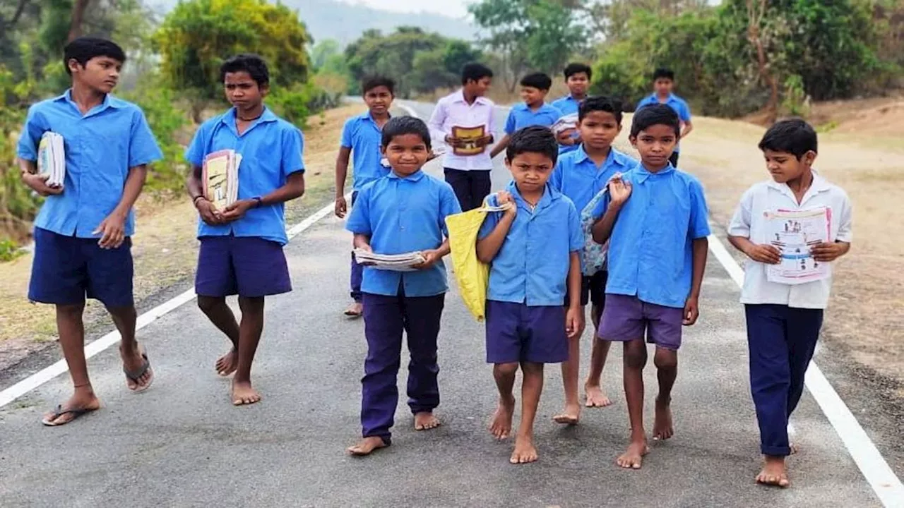 MP में अब डिजिटल बोर्ड से पढ़ेंगे आदिवासी छात्र, जल्द ई-लाइब्रेरी का भी आना है प्लान