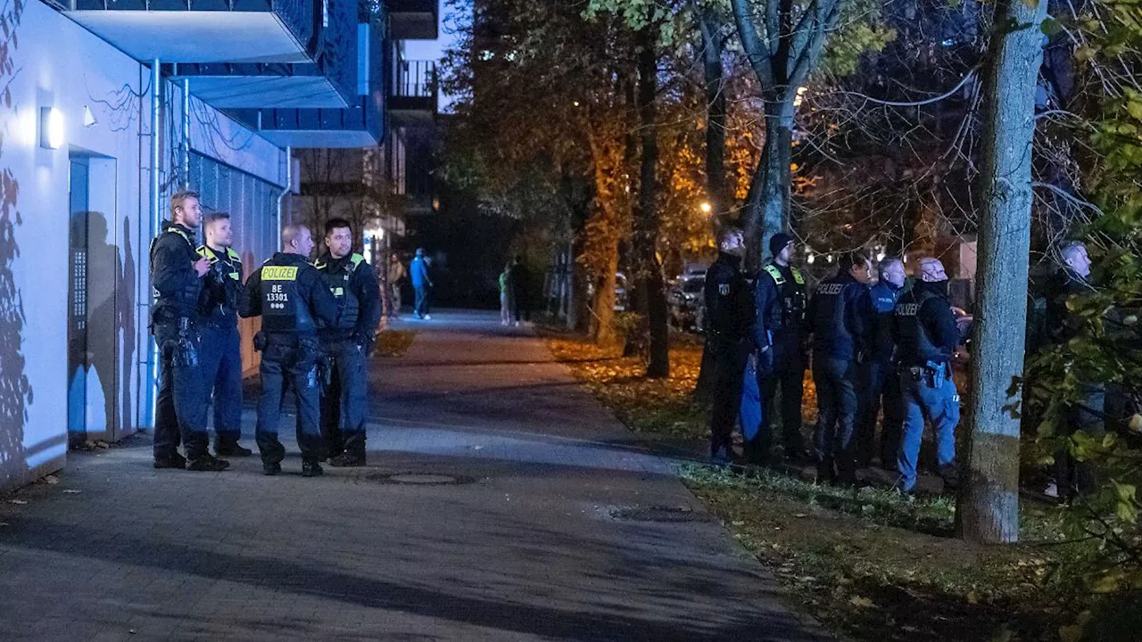 Familie in Berlin getötet: Polizei nimmt Verdächtigen nach dreifachem Leichenfund fest