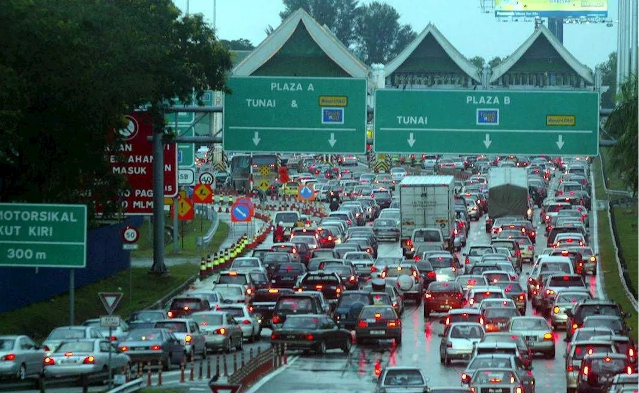 Early morning commuters stuck in traffic on Penang Bridge after accident closes two lanes island-bound