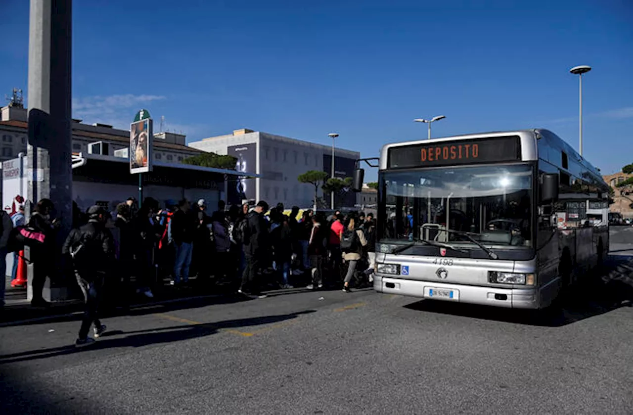 Verso un venerdì nero: scatta domattina alle 5.30 lo sciopero di 24 ore di bus e metro