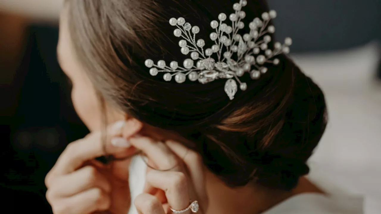 11 Tips for Picking a Wedding Hairstyle You’ll Love Forever